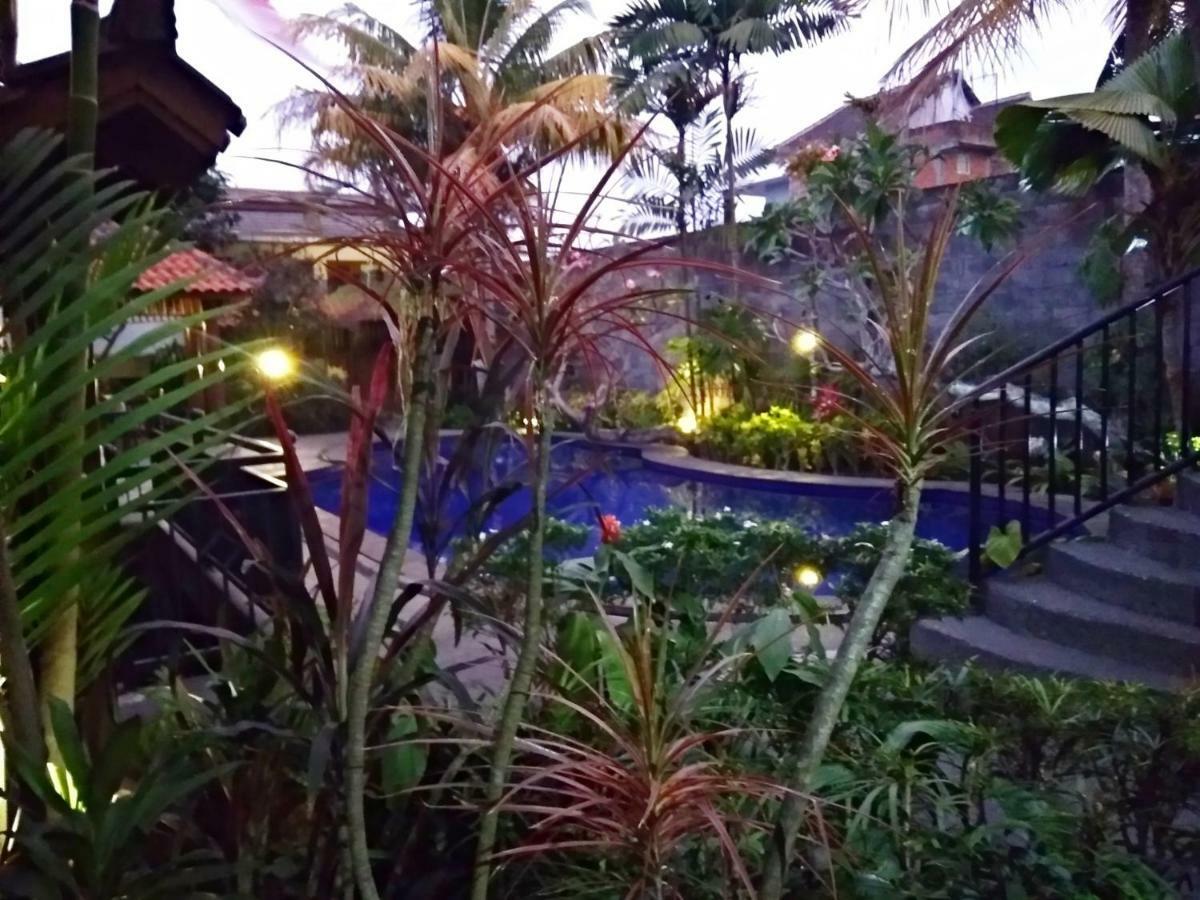 Jos & Hanny Homestay Batu  Exterior photo